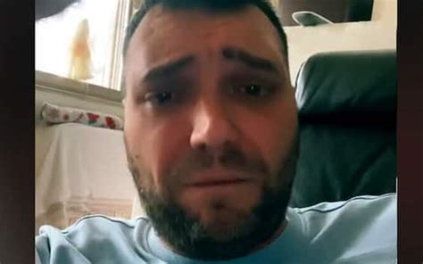 uri11_27 nude|Morto Michele Naspi, il noto tiktoker di Foggia aveva 39 anni.